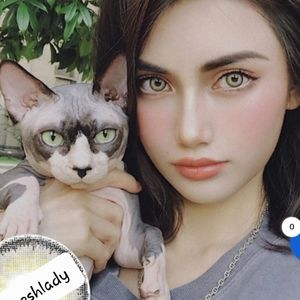 Himalaya Gray cosplay eyes